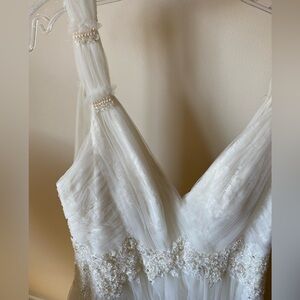 Lusan Mandongus Wedding Dress